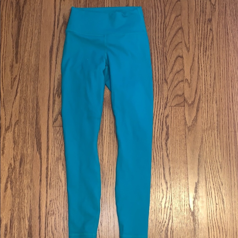 Teal fabletics leggings!